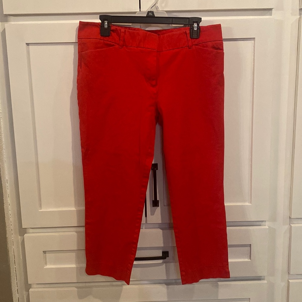 7th Avenue design studio red crop pants